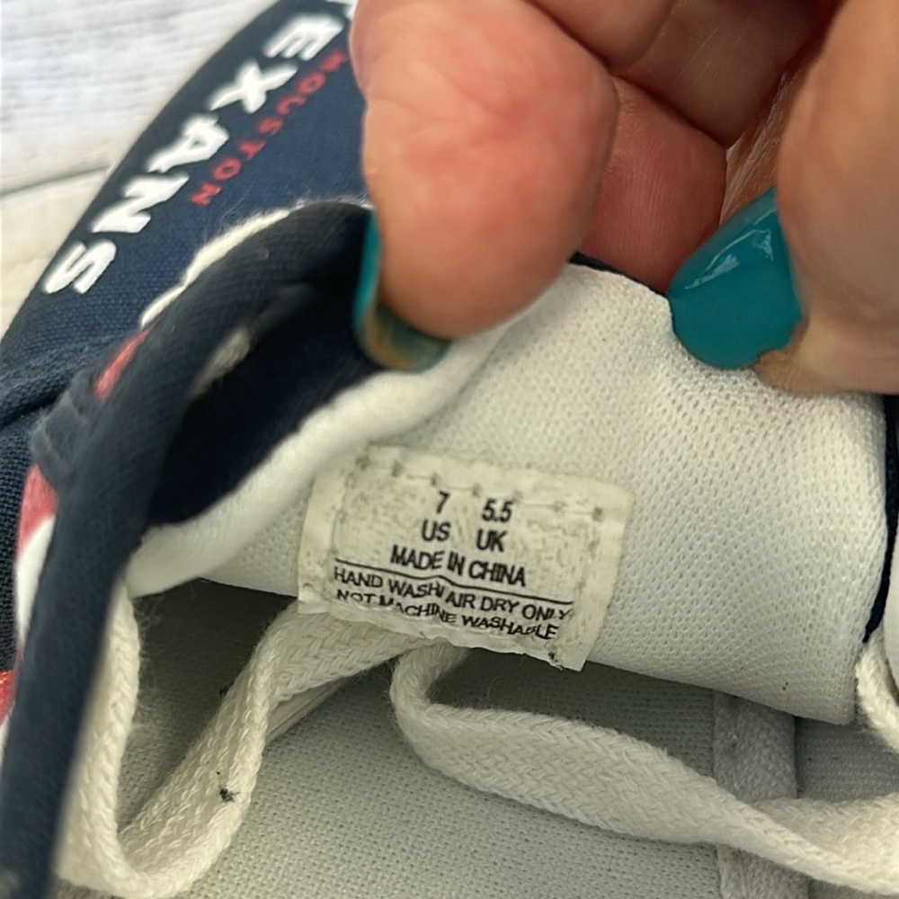 The Bradford Exchange 2013 • Houston Texans Sneakers • Sz 7 • NEW! - Picture 4 of 10